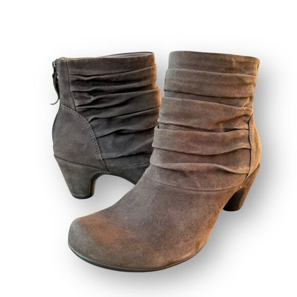 Earthies Vicenza Boot Brown Suede Slouch Zip Up Ankle Bootie Women's size 6.5B - Picture 6 of 16